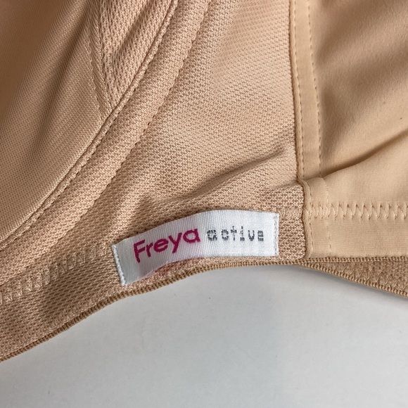 Freya Active NWT Core Underwire Supportive Sports Bra Tan Cream 36J Gym Workout - Picture 10 of 13
